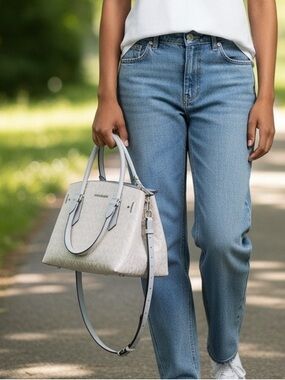 Michael Kors Lynn Satchel Purse